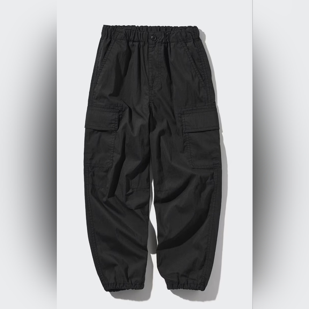 Uniqlo Men's Black Cargo Pants Size 31-33